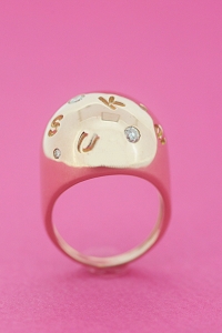 ピンキーリングをオーダー