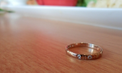 子供の名前ピアス